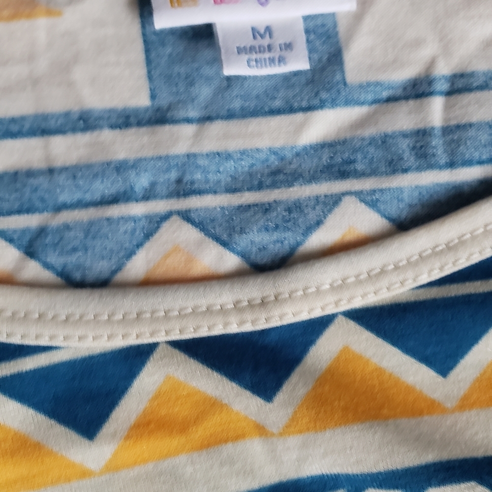 Lularoe top